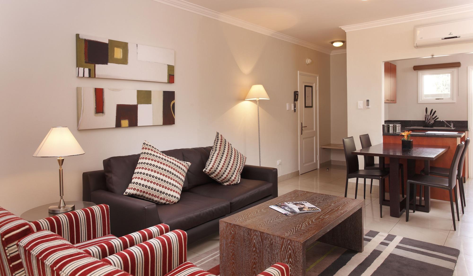 The Capital Villa Sandton Bagian luar foto