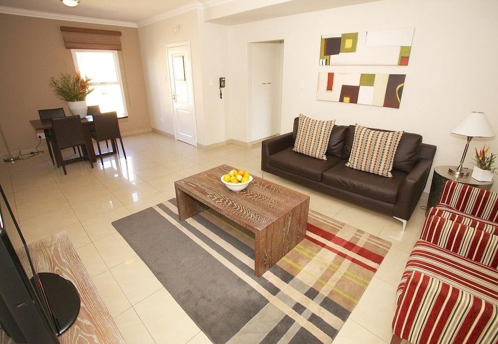 The Capital Villa Sandton Bagian luar foto